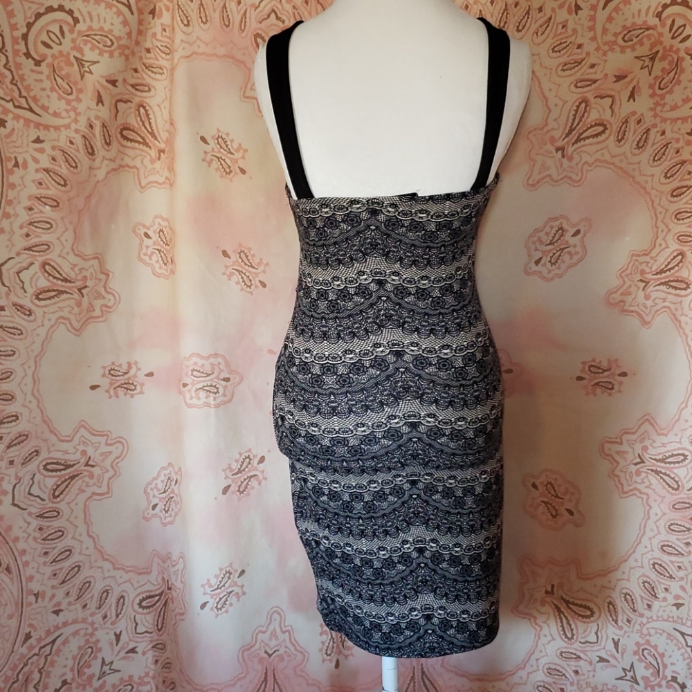 Lace Pattern Dress Sleeveless Bodycon Stretchy Cut Outs - Picture 2 of 10